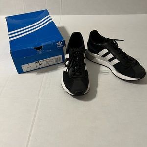 Adidas SL Andridge Lace up sneakers size 6.5 Black/white